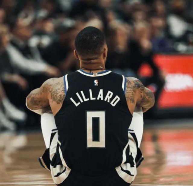 九游官网入口-【人物】34岁遇血栓+跟腱撕裂 利拉德生涯盖棺定论