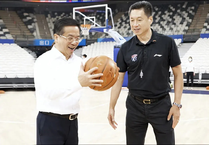 打进四强的幕后功臣！李春江已经离开山西男篮，定居东莞|季后赛|广东男篮|江苏男篮|上海男篮|李京龙_新浪体育_新浪新闻