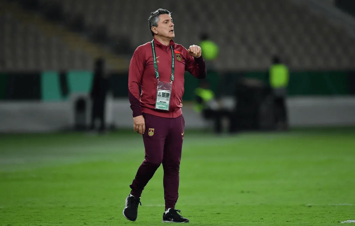 亚足联官网介绍安东尼奥：32岁开始执教，曾获亚足联杯冠军