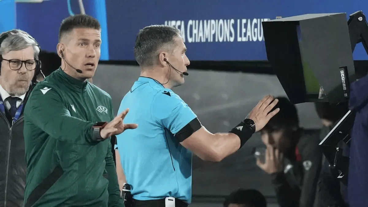 游戏版本-每体:如果按照IFAB规则的文字表述,普比尔手球应判罚点球