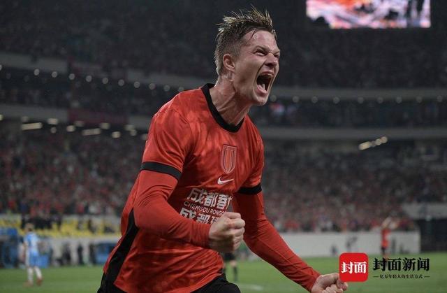 九游官方网站-八连胜！成都蓉城主场3-0轻取河南